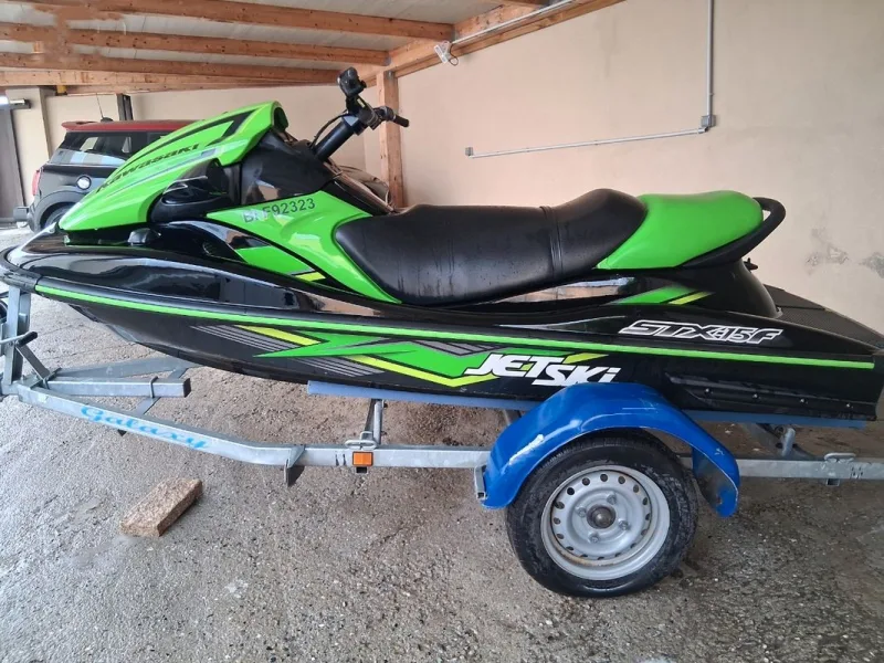 jet ski